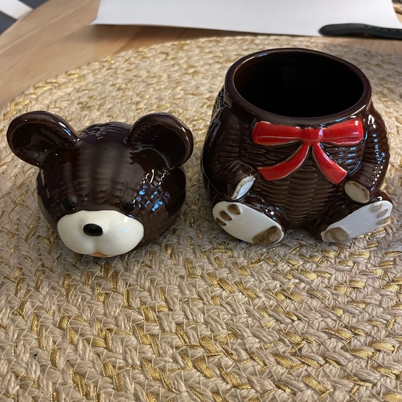 Vintage Otigiri ceramic Brown Bear honey jar with Red Bow - Picture 3 of 6